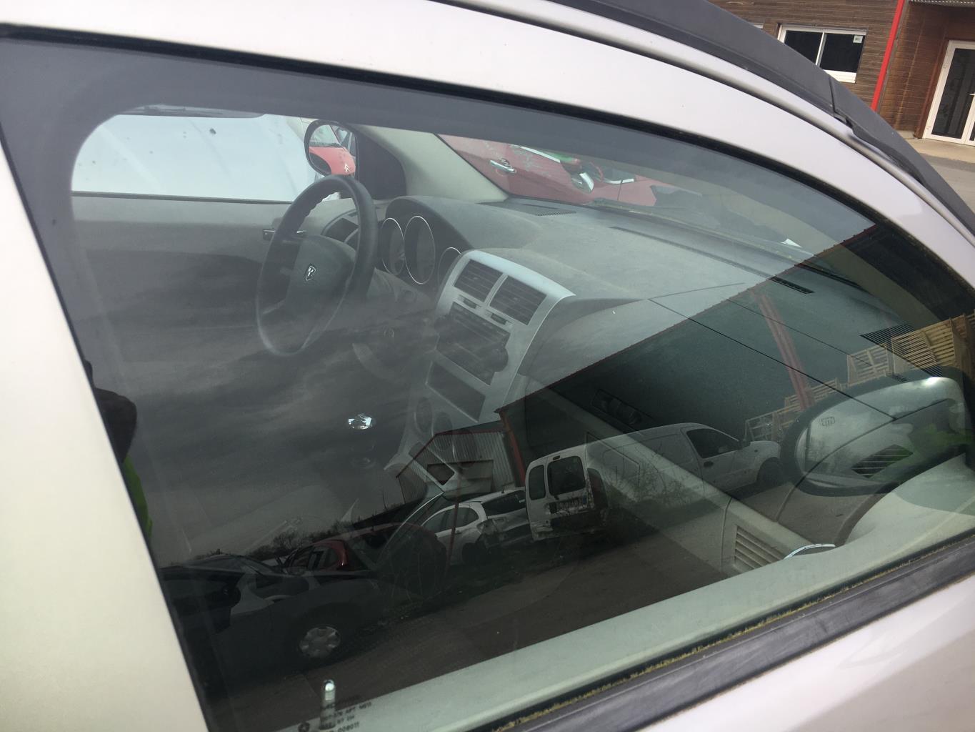 Vitre avant droit DODGE CALIBER Diesel - 1
