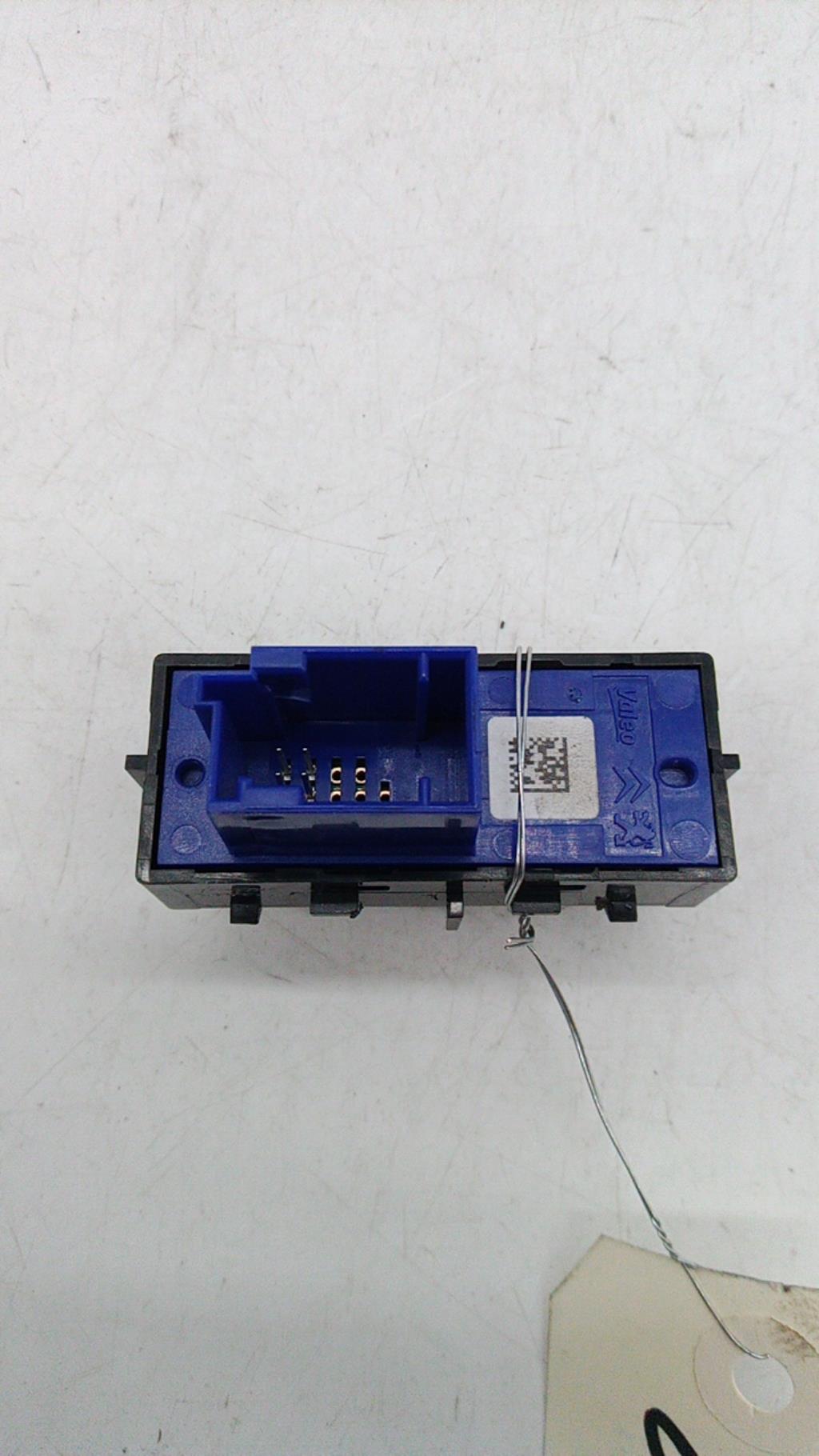 Bouton/Interrupteur PEUGEOT 308 2 PHASE 1 Diesel - 1