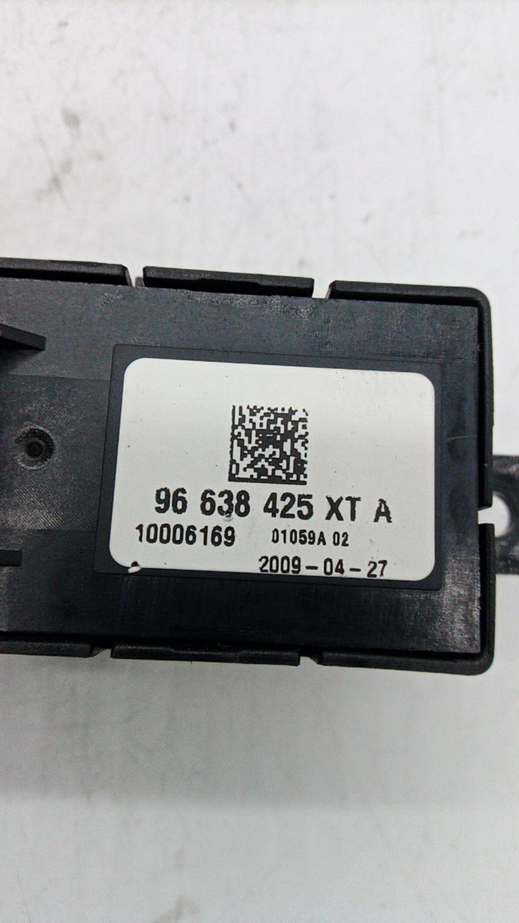 Interruttore luci emergenza PEUGEOT 3008 1 PHASE 1 Diésel - 1
