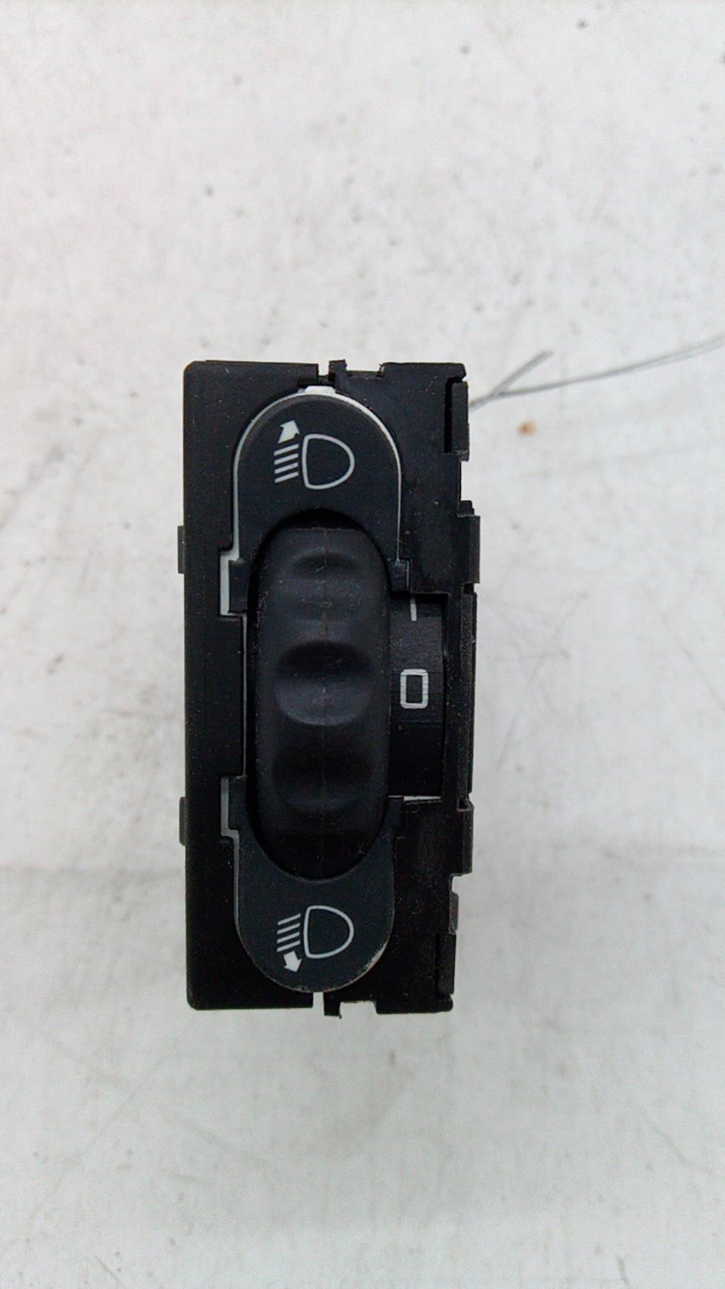 Commande de reglage hauteur de phare RENAULT CLIO 2 PHASE 2 Essence - 1