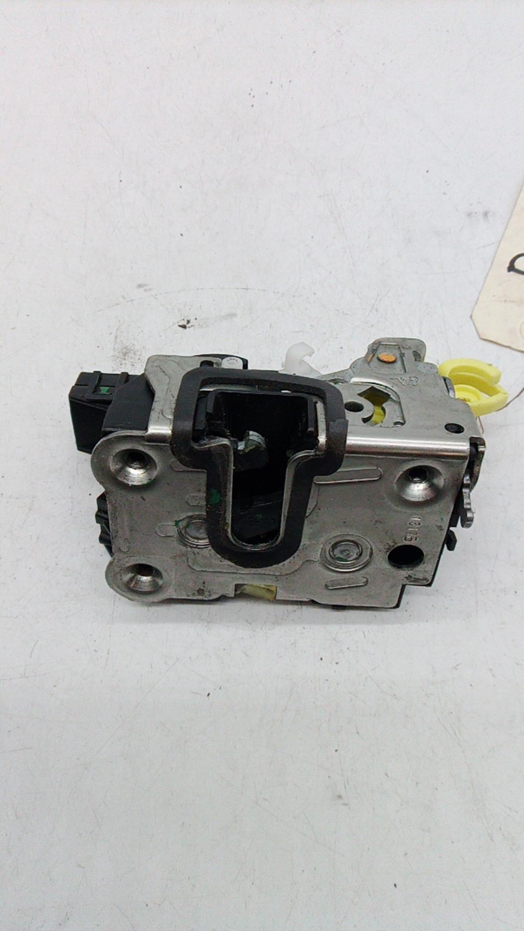 Serratura posteriore destra DACIA DUSTER 1 PHASE 2 Gasolina - 1