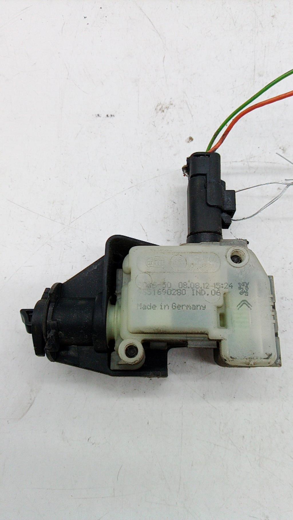 Attuatore chiavistello sportello carburante CITROEN C4 2 PHASE 1 Diésel - 1