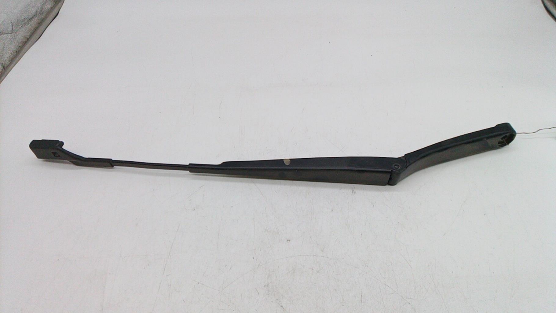 Braccio tergicristallo anteriore sinistro VOLKSWAGEN GOLF 5 Diésel - 1