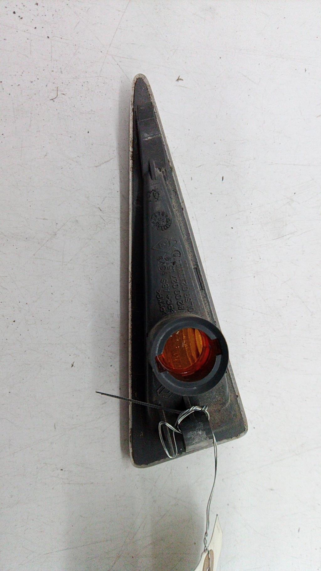 Ripetitore lampeggiante anteriore destro (Luci) RENAULT SCENIC 2 PHASE 2 Diésel - 1