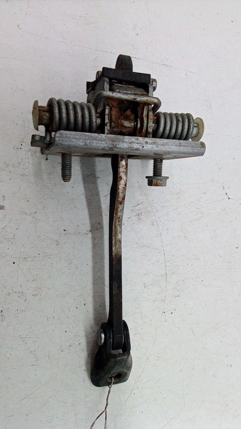 Tirante portiera anteriore destro PEUGEOT 5008 1 PHASE 1 Diésel - 1