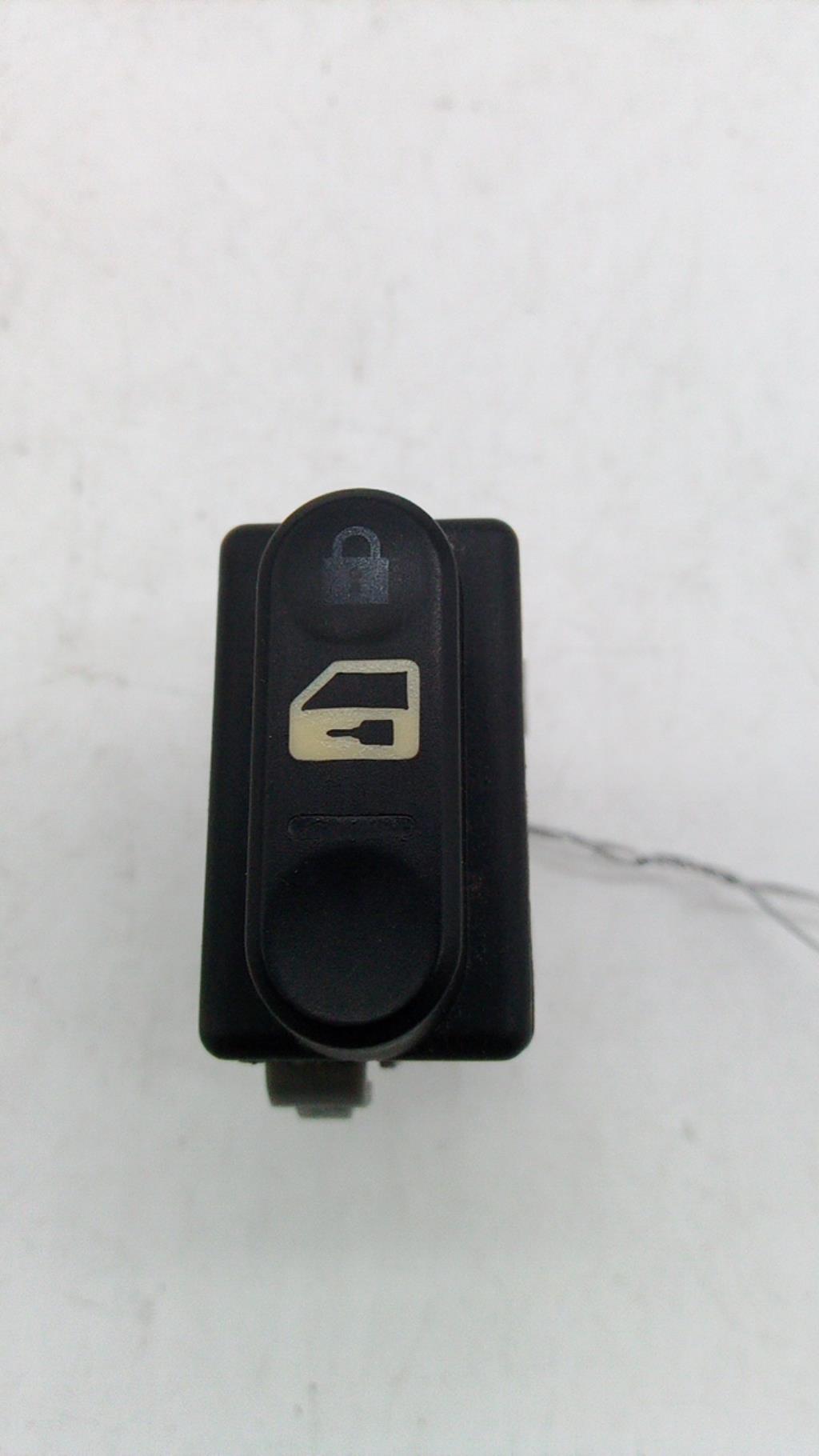 Pulsante/interruttore NISSAN QASHQAI 1 PHASE 1 Diésel - 1