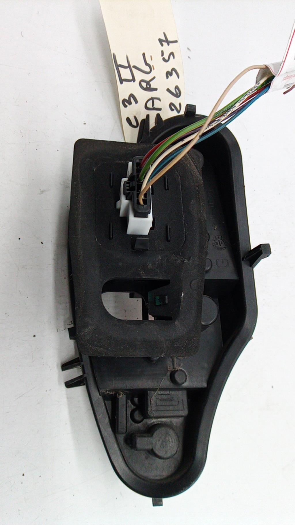 Base portalampade fanale posteriore sinistro CITROEN C3 2 PHASE 1 Diésel - 1