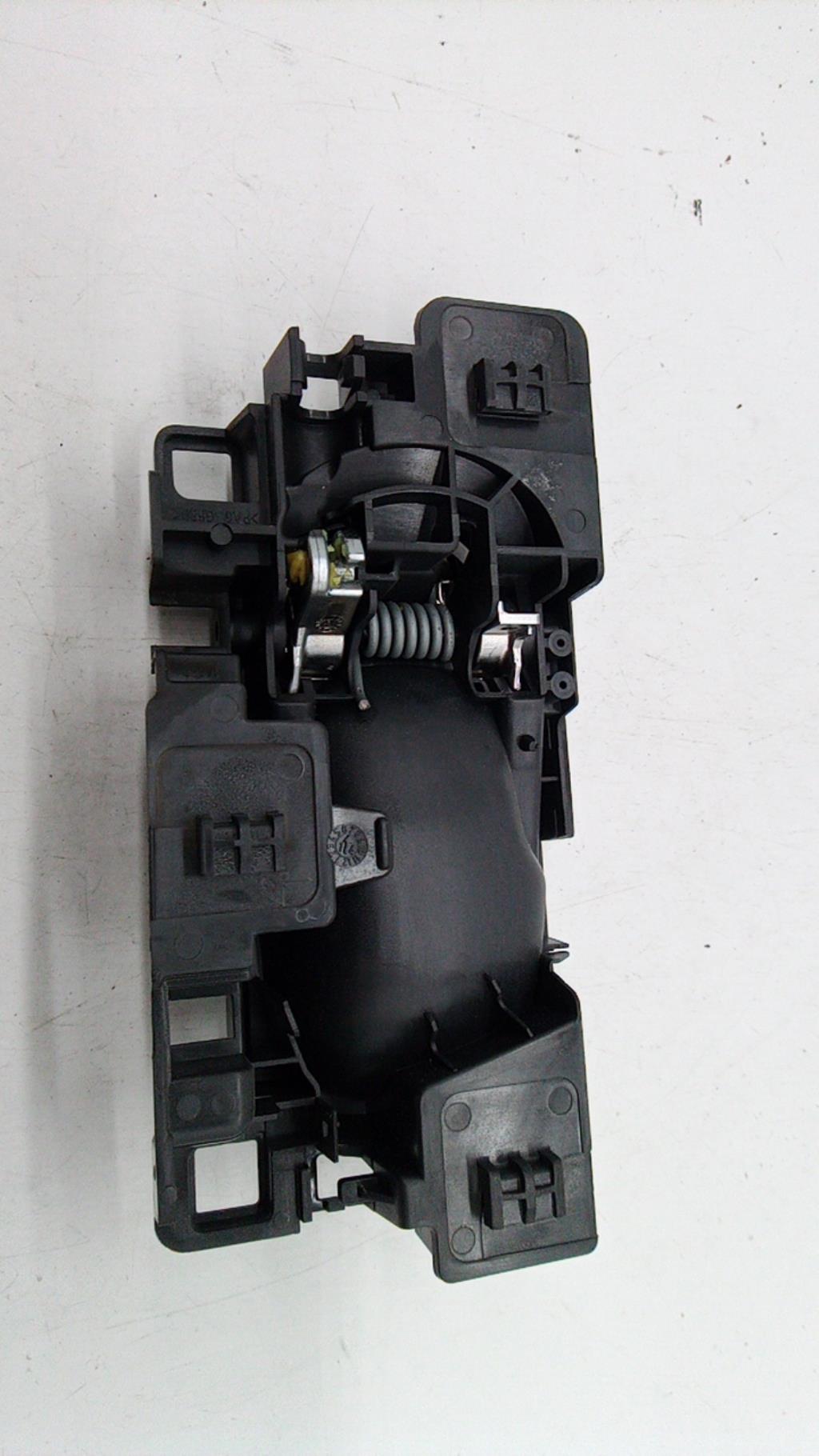 Maniglia interna posteriore destra CITROEN C4 CACTUS Diésel - 1