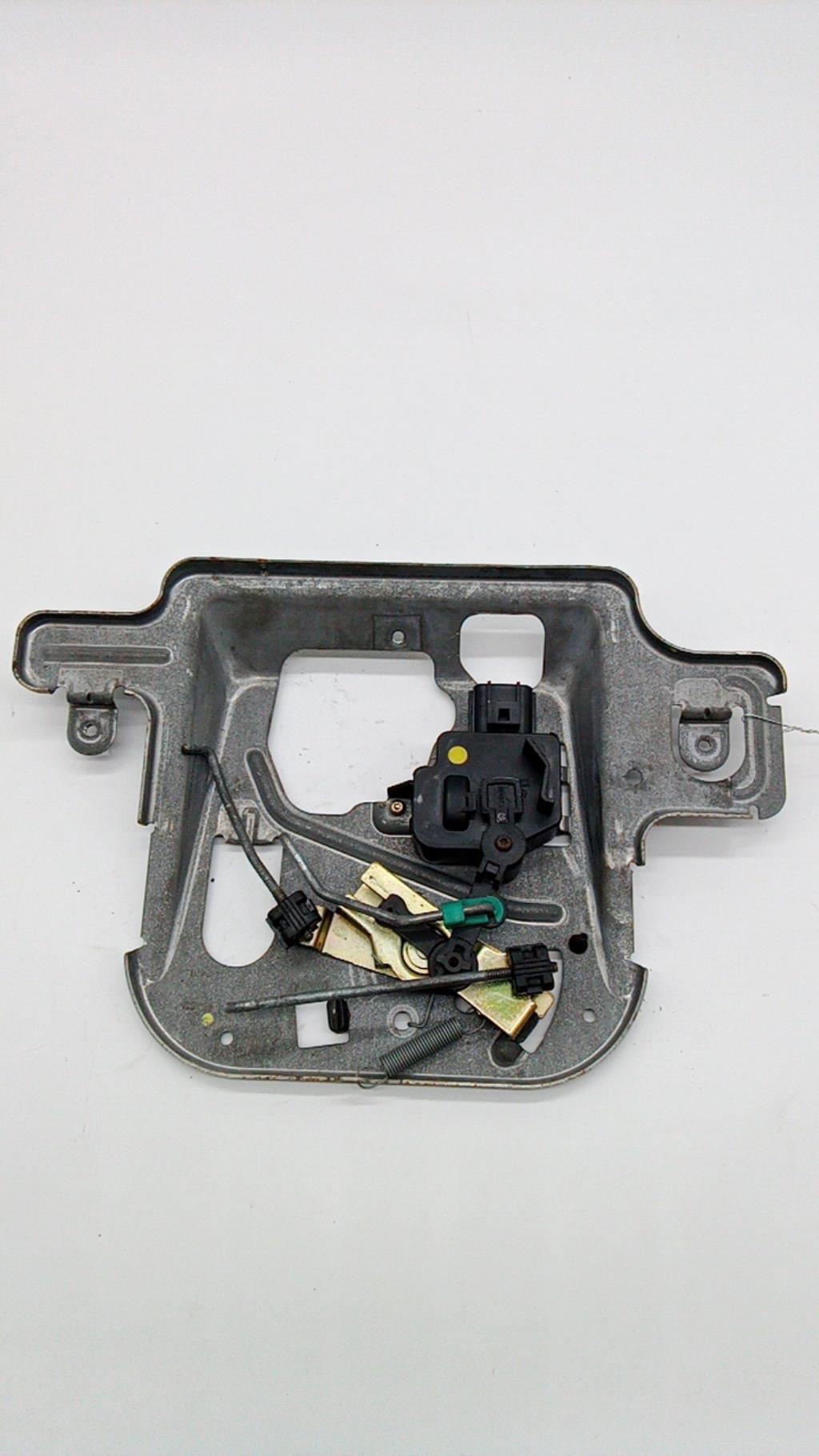 Attuatore serratura portellone posteriore CHRYSLER PT CRUISER PHASE 1 BREAK Gasolina - 1
