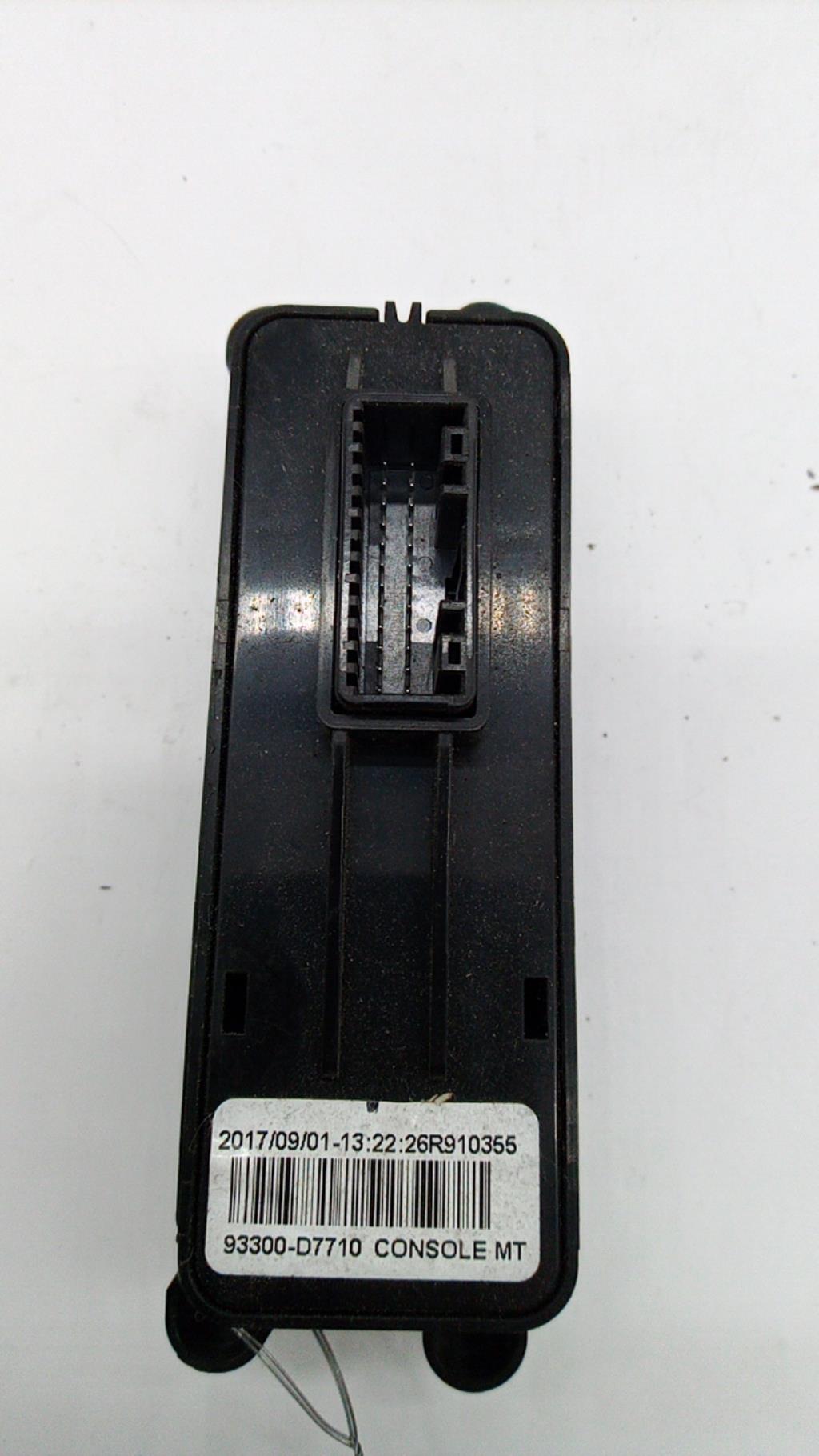 Botón/Interruptor HYUNDAI TUCSON 2 PHASE 1 Diésel - 1