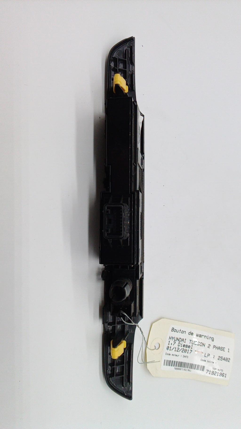 Bouton de warning HYUNDAI TUCSON 2 PHASE 1 Diesel - 1
