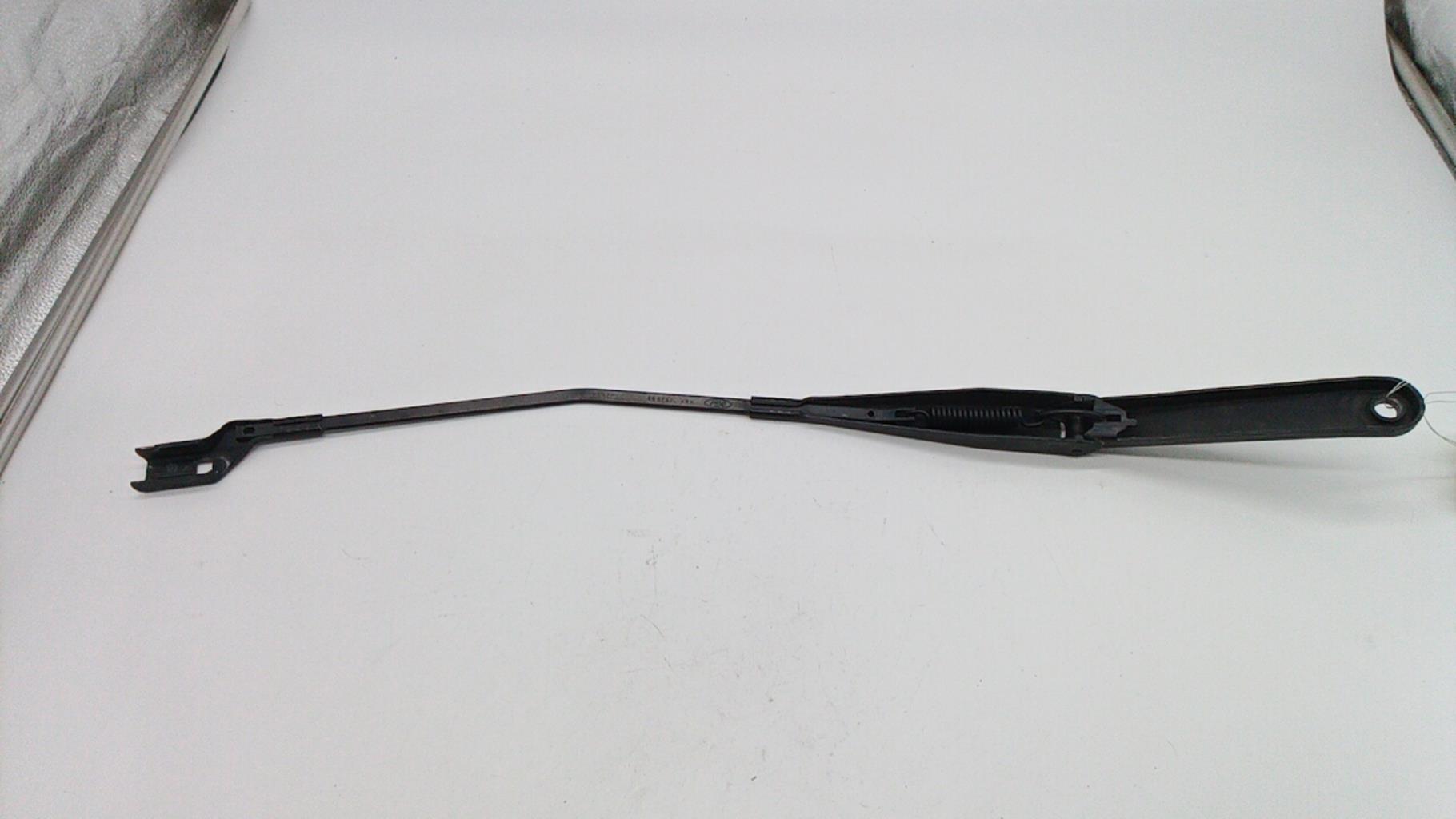 Braccio tergicristallo anteriore destro FORD FIESTA 6 PHASE 1 Diésel - 1