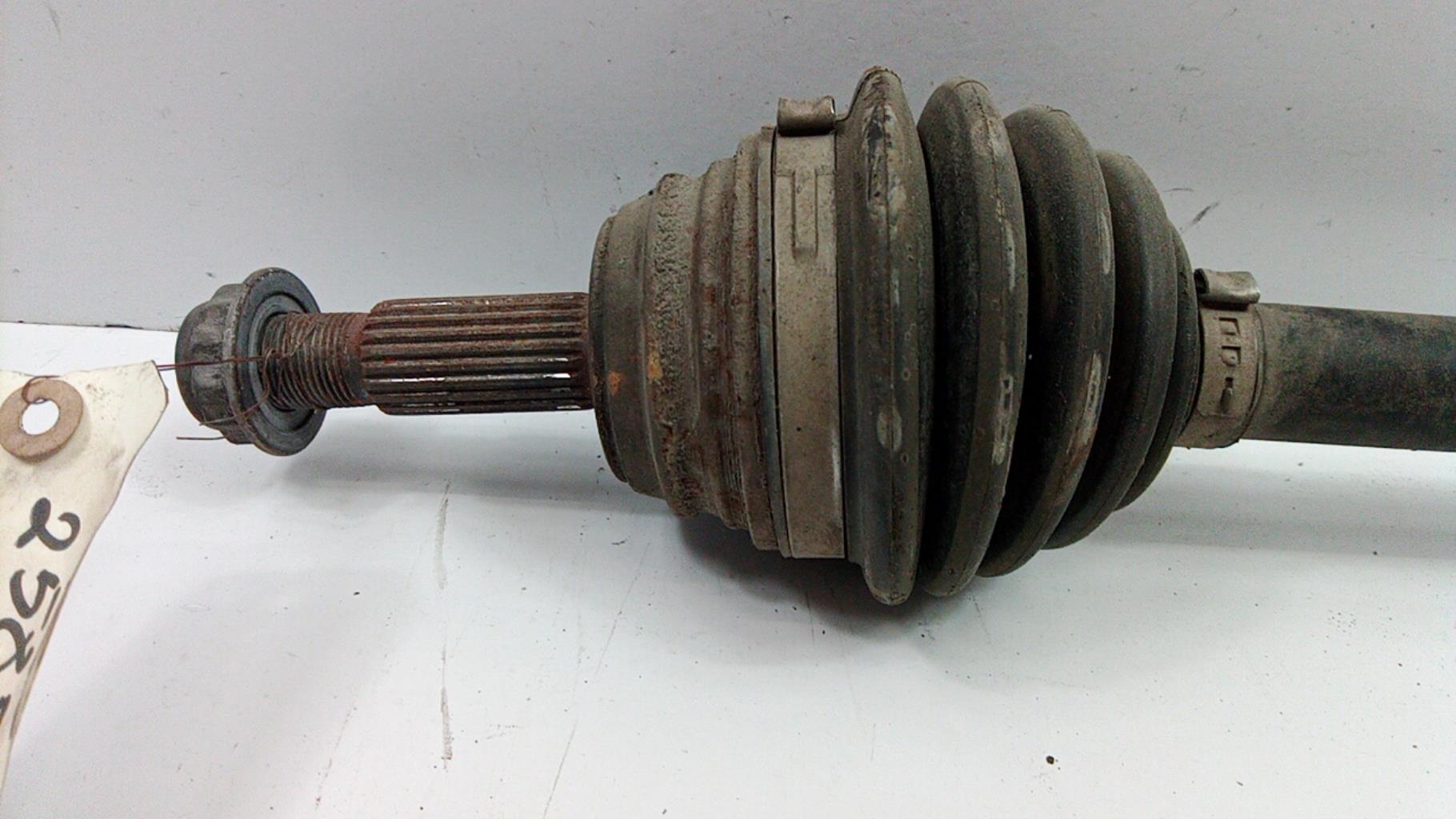 Giunto cardanico albero di trasmissione sinistro VOLKSWAGEN POLO 3 PHASE 2 Diésel - 1