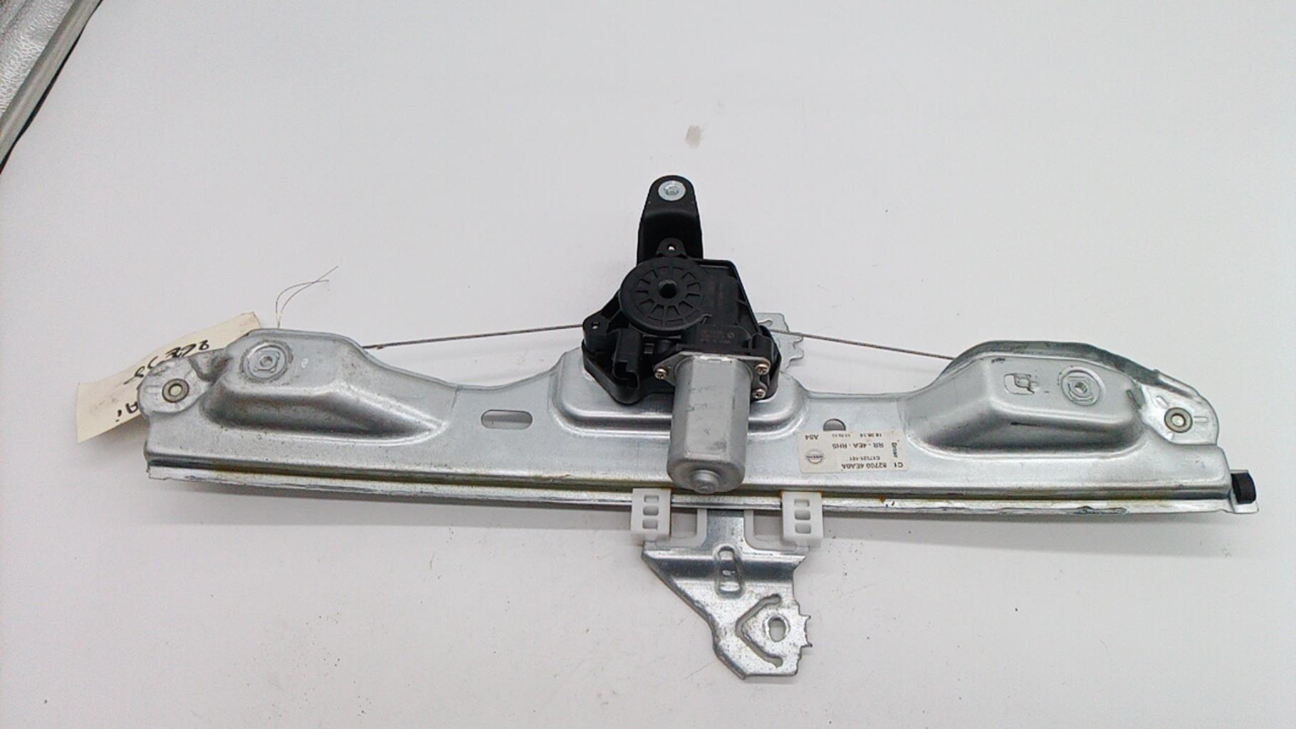 Alzacristalli elettrico posteriore destro NISSAN QASHQAI 2 PHASE 1 Diésel - 1