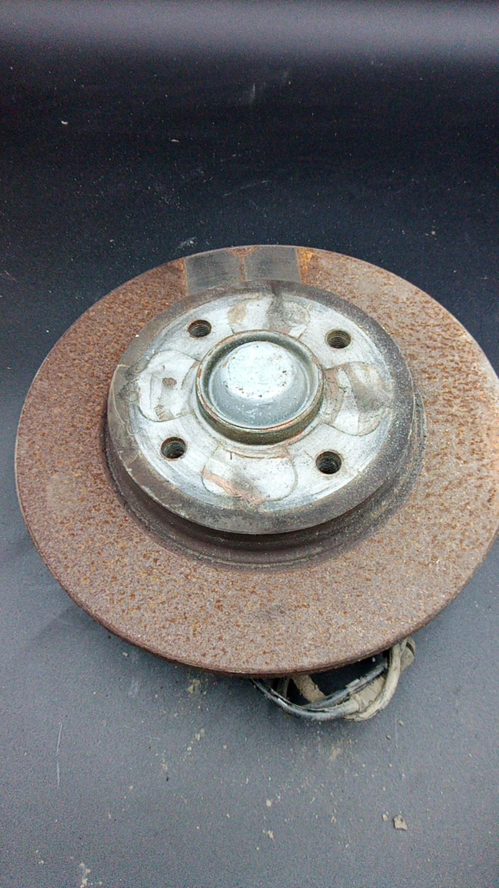 Mozzo posteriore sinistro CITROEN DS4 PHASE 1 Diésel - 1