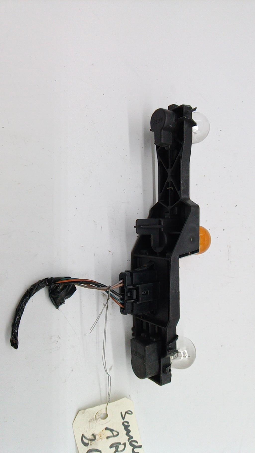 Base portalampade fanale posteriore destro DACIA SANDERO 1 Gasolina/GLP - 1