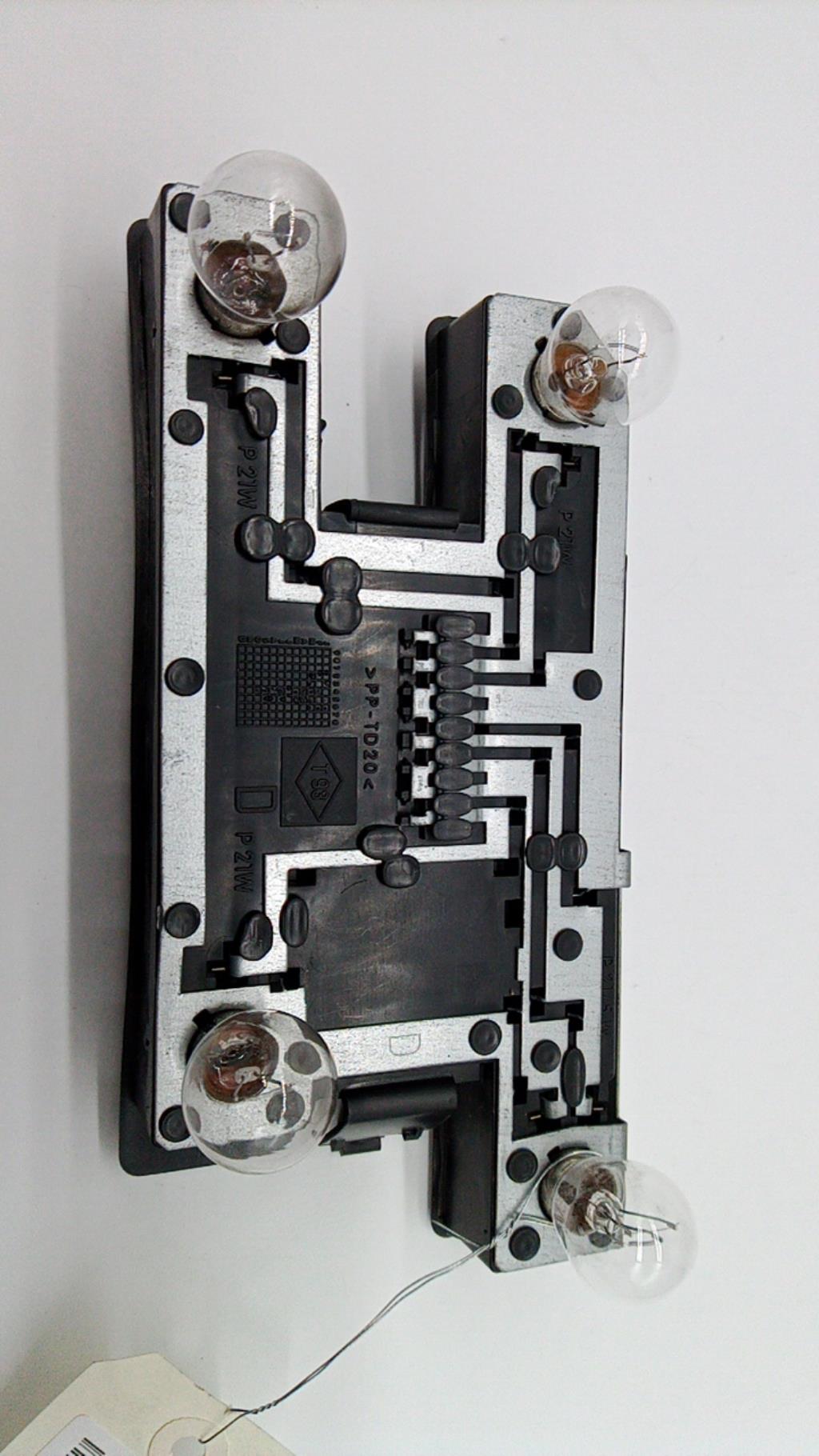 Base portalampade fanale posteriore destro RENAULT CLIO 1 PHASE 3 Gasolina - 1