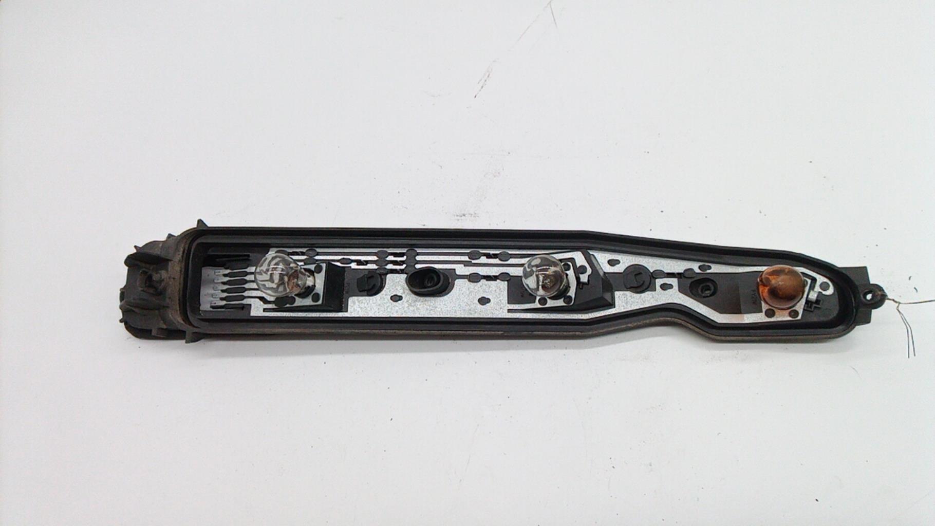 Base portalampade fanale posteriore sinistro OPEL CORSA C PHASE 1 Diésel - 1