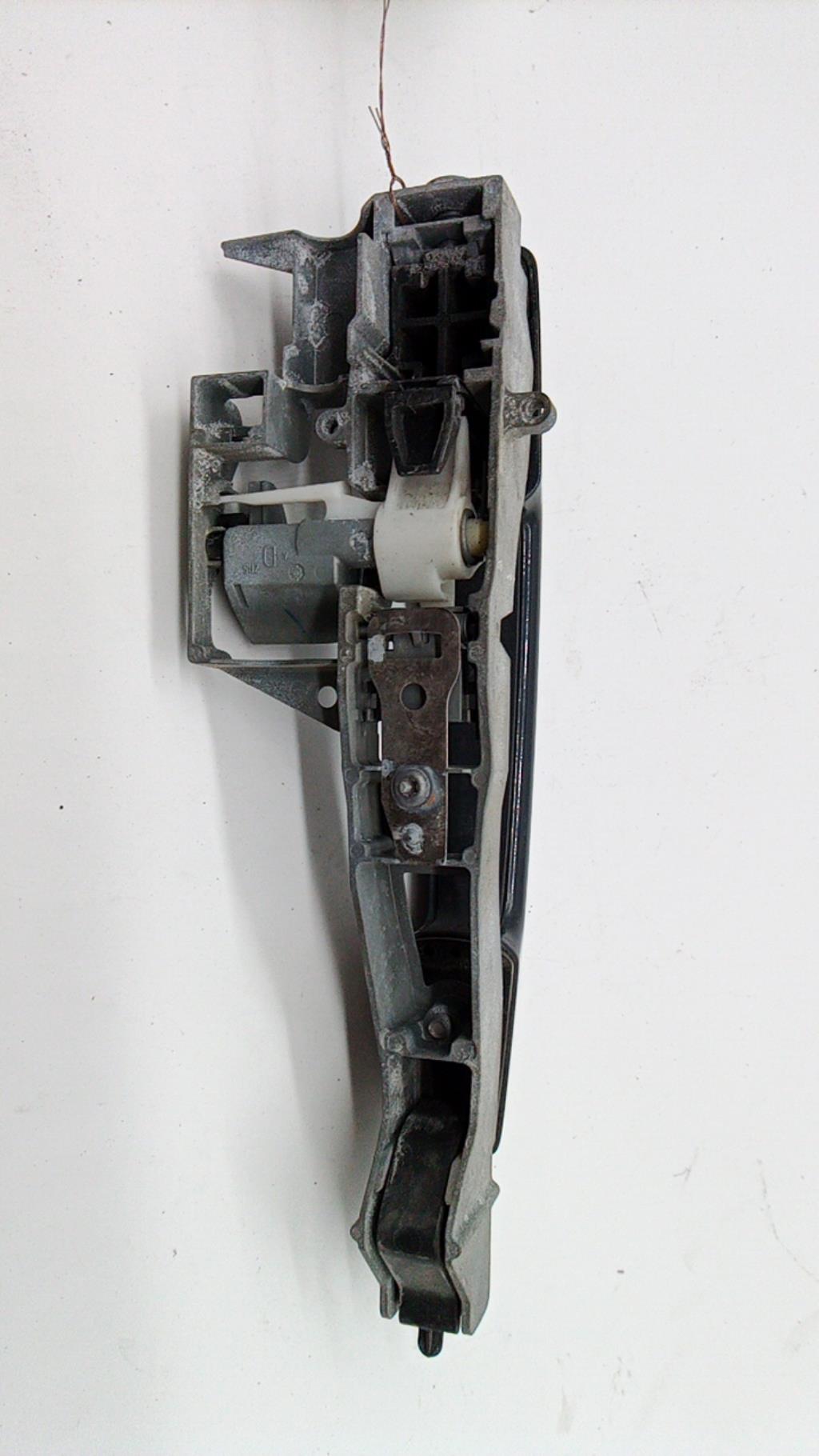 Maniglia portiera anteriore destra PEUGEOT 5008 1 PHASE 1 Diésel - 1