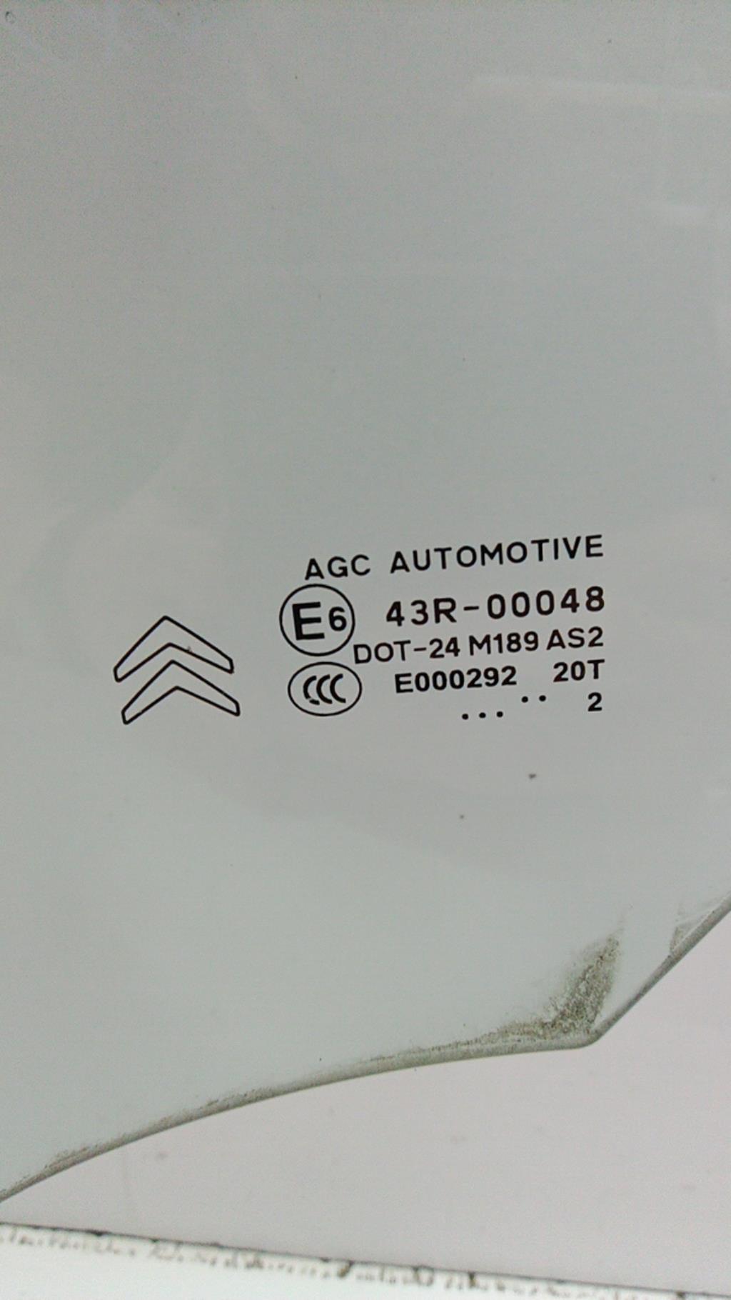 Vitre arriere gauche CITROEN C3 2 PHASE 1 Diesel - 1