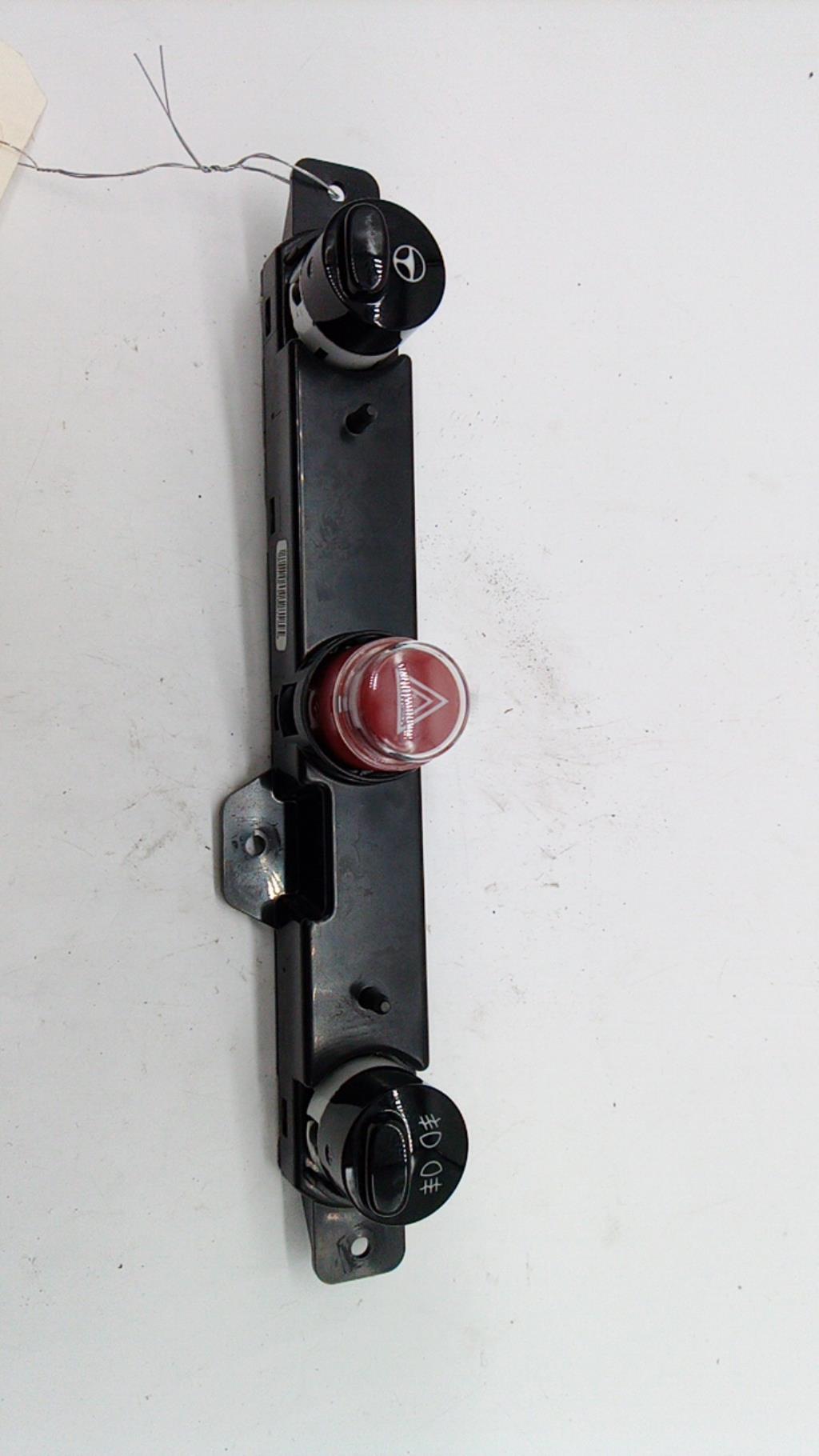 Bouton de warning FIAT 500 2 CABRIO PHASE 1 Essence - 1