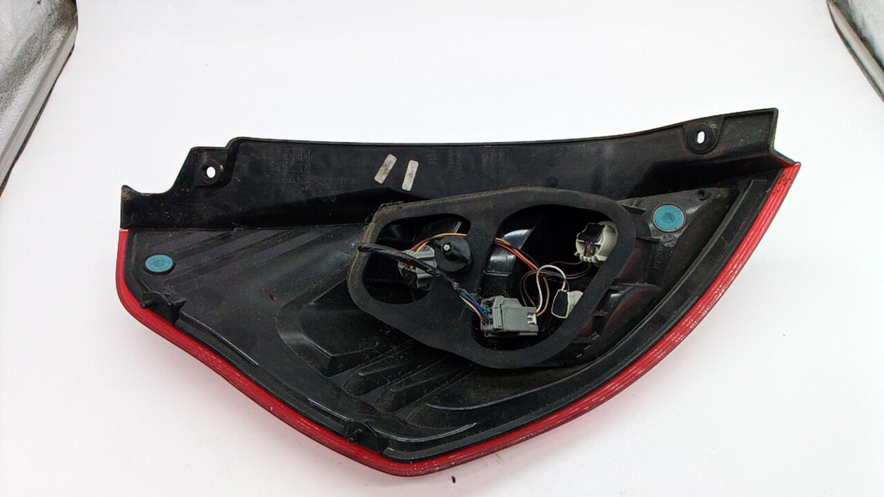 Fanale posteriore principale destro (luci) FORD FIESTA 6 PHASE 2 Diésel - 1
