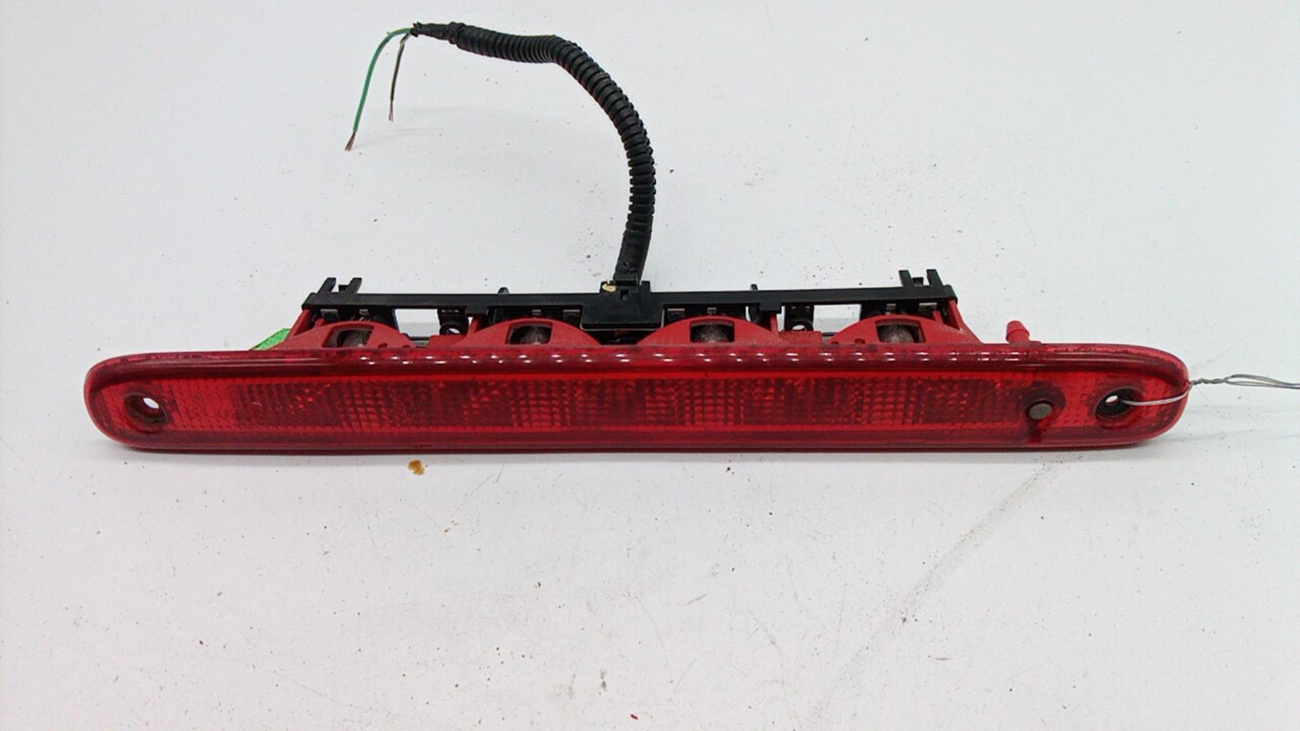 Feu arriere stop central CITROEN C1 1 PHASE 2 Essence - 1