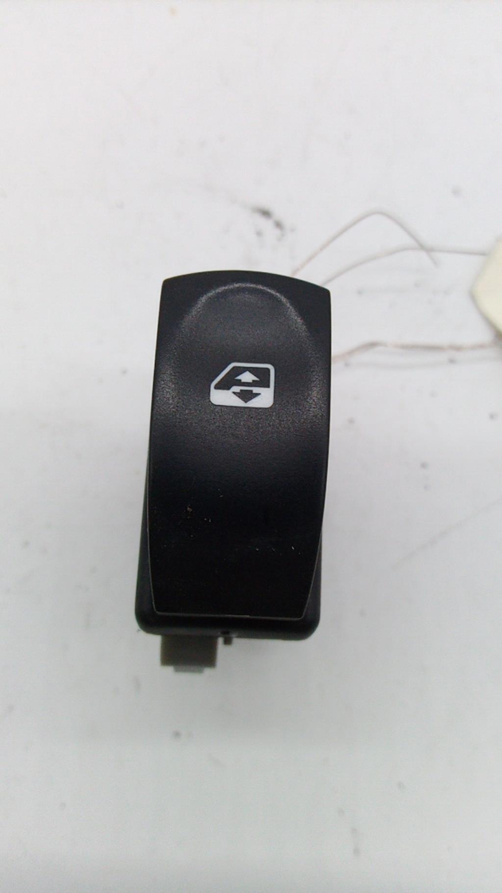 Interruttore lavacristalli anteriore destro RENAULT CLIO 3 PHASE 2 Gasolina/GLP - 1