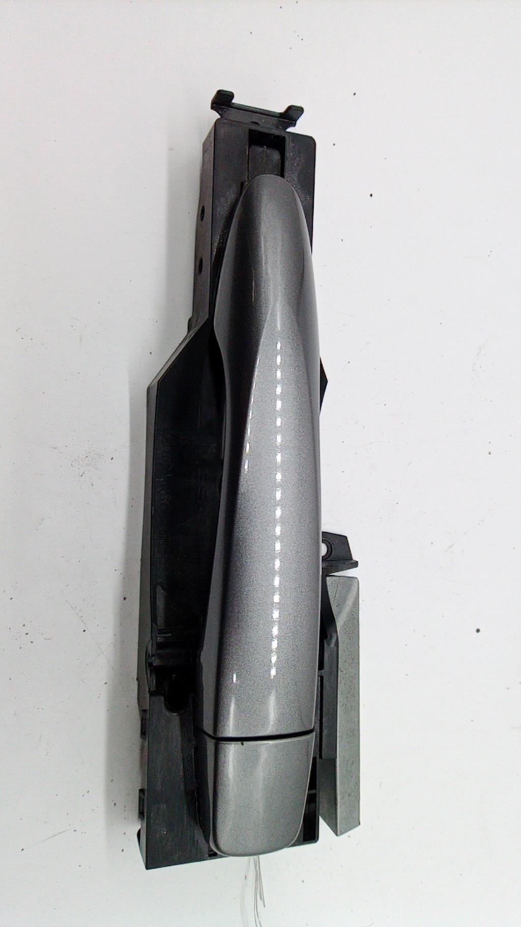 Maniglia portiera posteriore sinistra NISSAN QASHQAI 2 PHASE 1 Diésel - 1