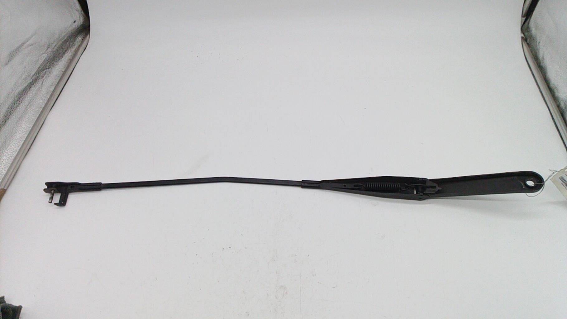 Braccio tergicristallo anteriore destro FORD FOCUS 2 PHASE 2 Diésel - 1