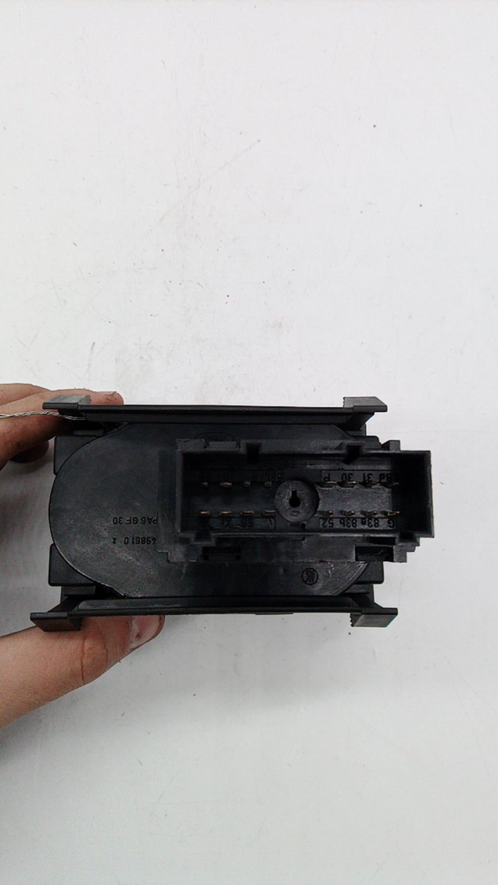 Commande de phare FORD FOCUS 2 PHASE 1 Diesel - 1