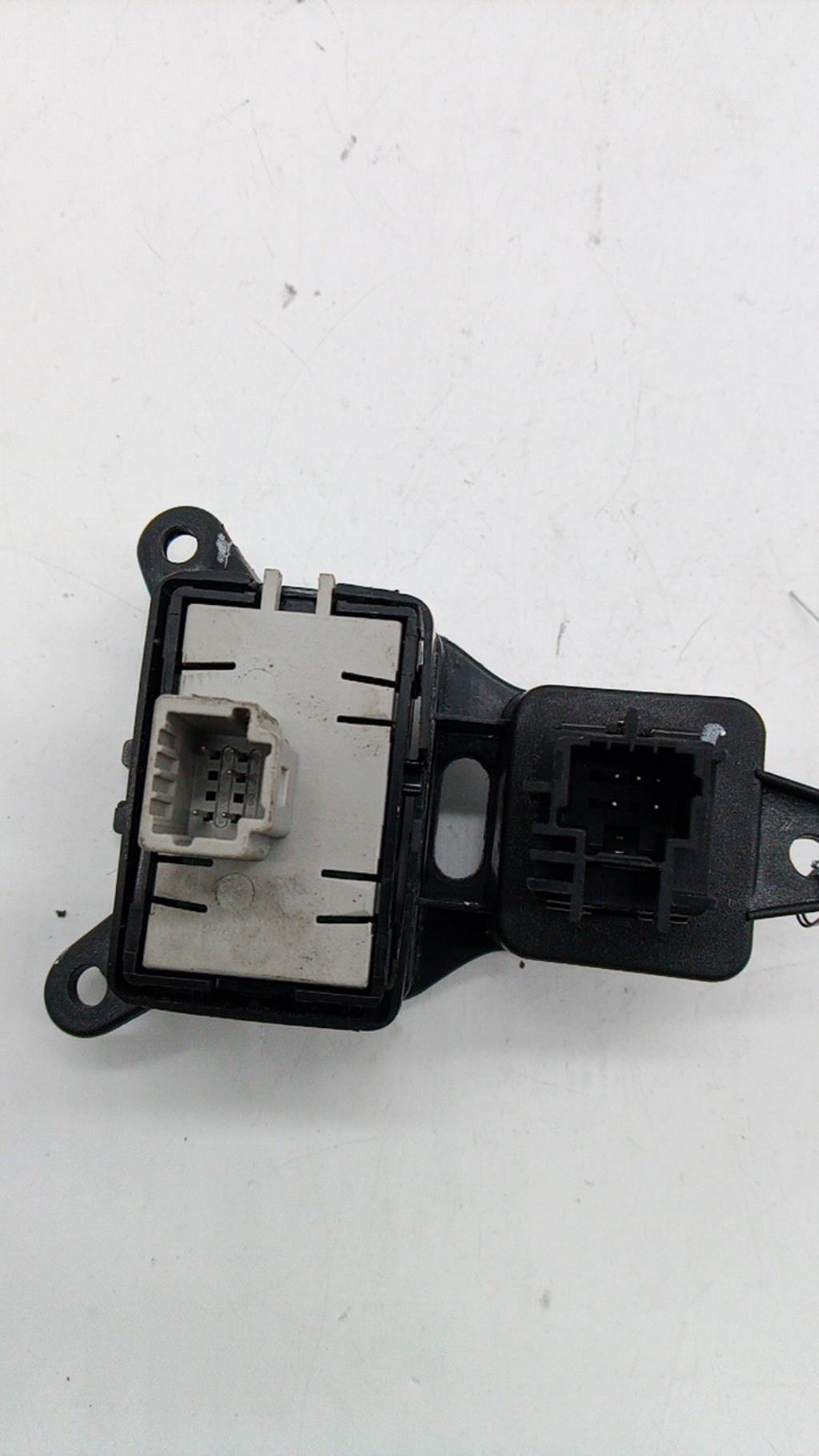 Commande regulateur vitesse RENAULT CLIO 4 PHASE 1 Diesel - 1