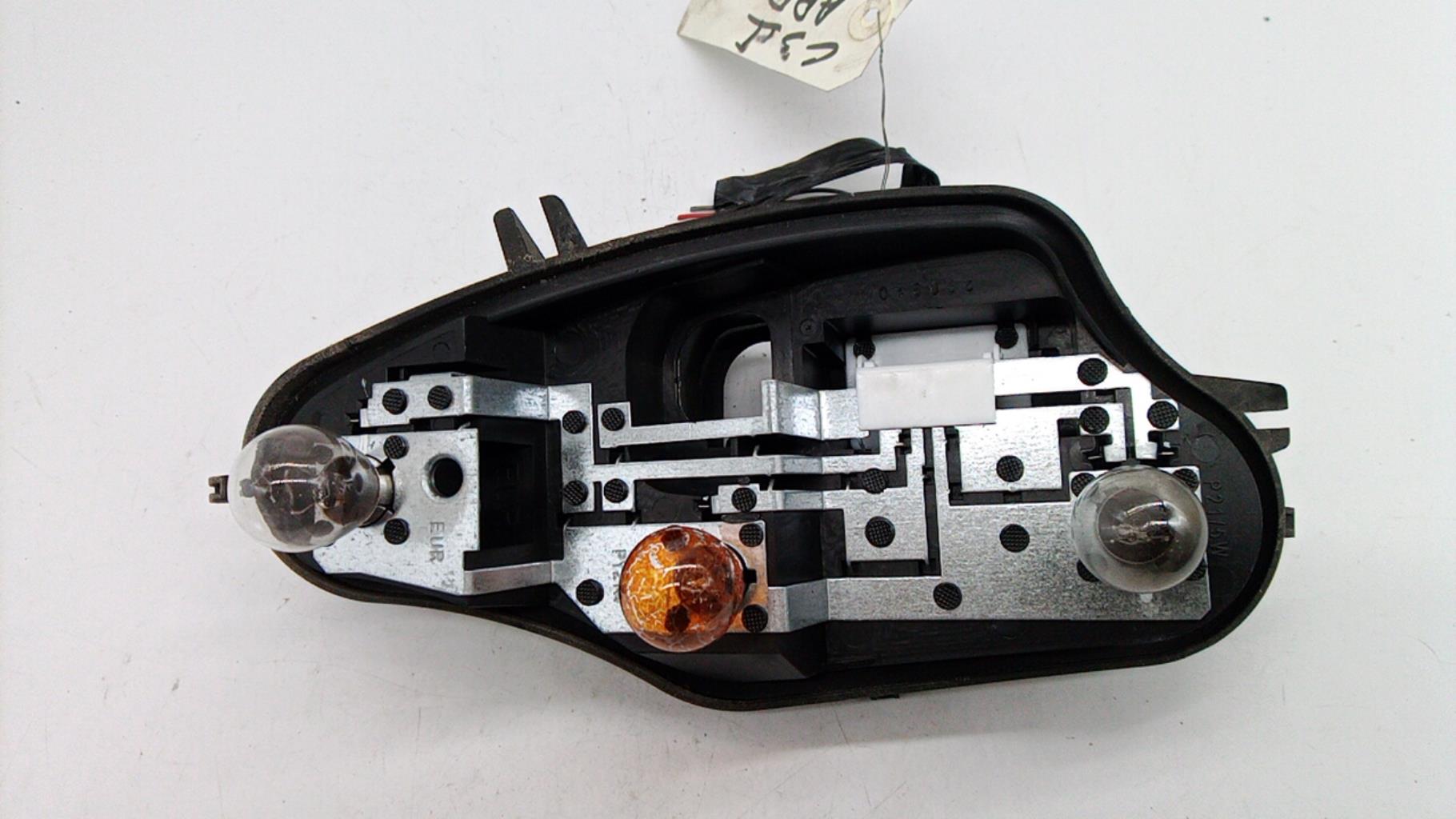 Base portalampade fanale posteriore destro CITROEN C3 2 PHASE 1 Gasolina - 1