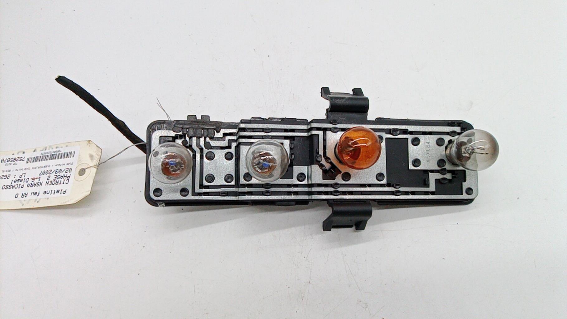 Base portalampade fanale posteriore destro CITROEN XSARA PICASSO PHASE 2 Diésel - 1