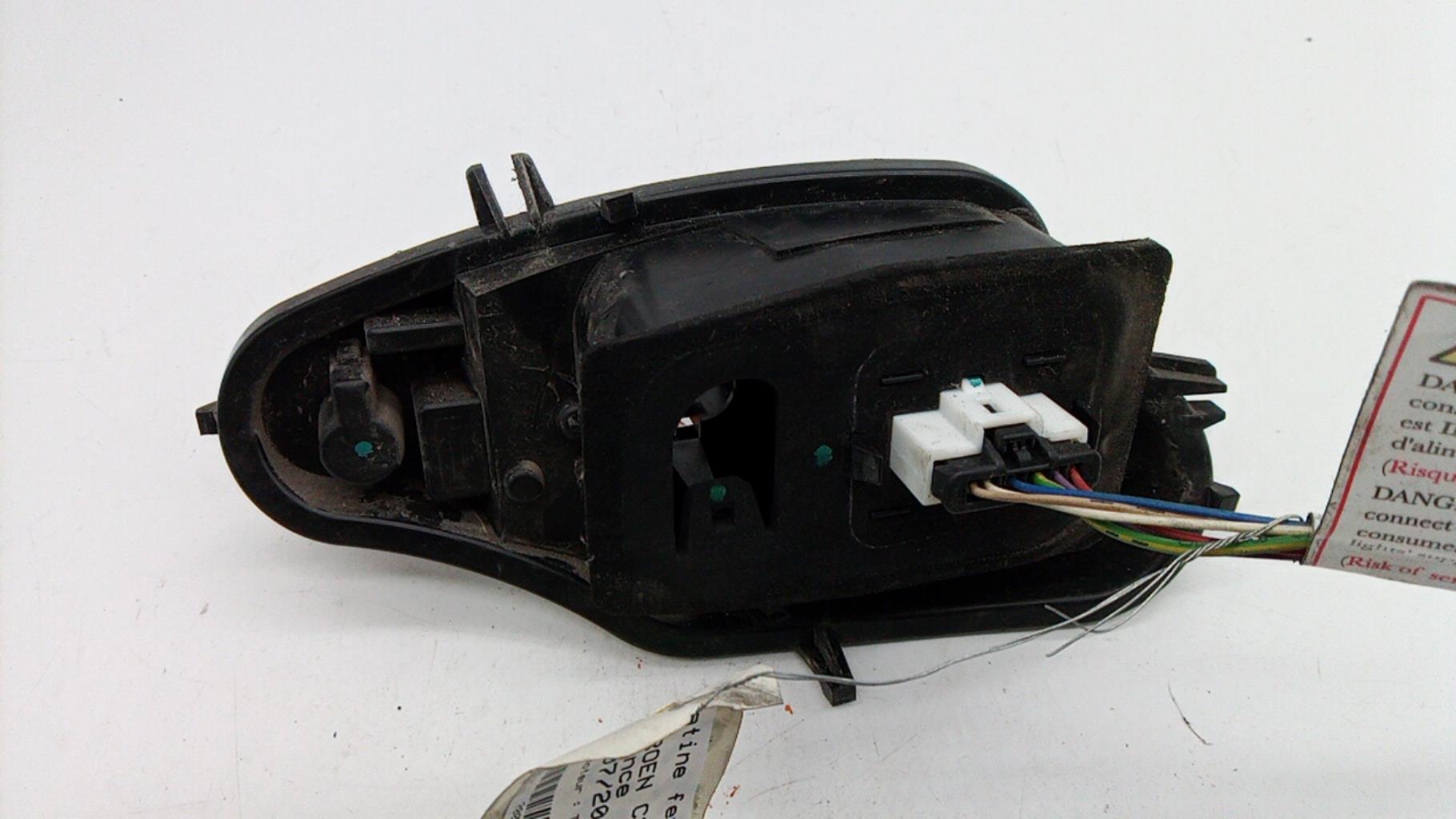 Base portalampade fanale posteriore sinistro CITROEN C3 2 PHASE 1 Gasolina - 1