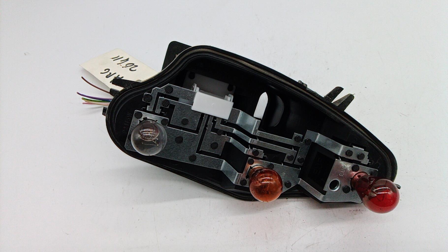 Base portalampade fanale posteriore sinistro CITROEN C3 2 PHASE 2 Gasolina - 1