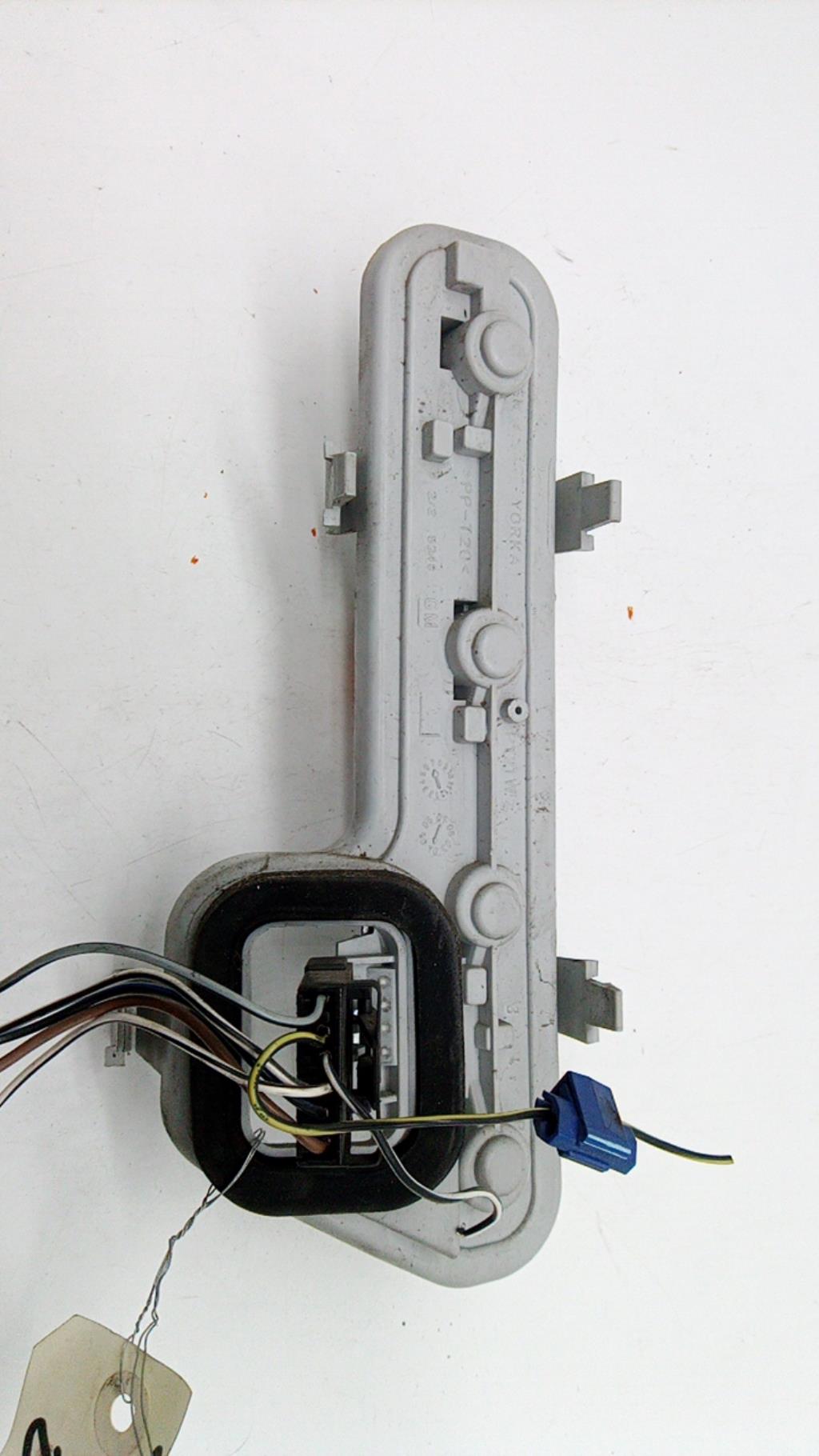 Base portalampade fanale posteriore sinistro OPEL ZAFIRA A PHASE 1 Diésel - 1