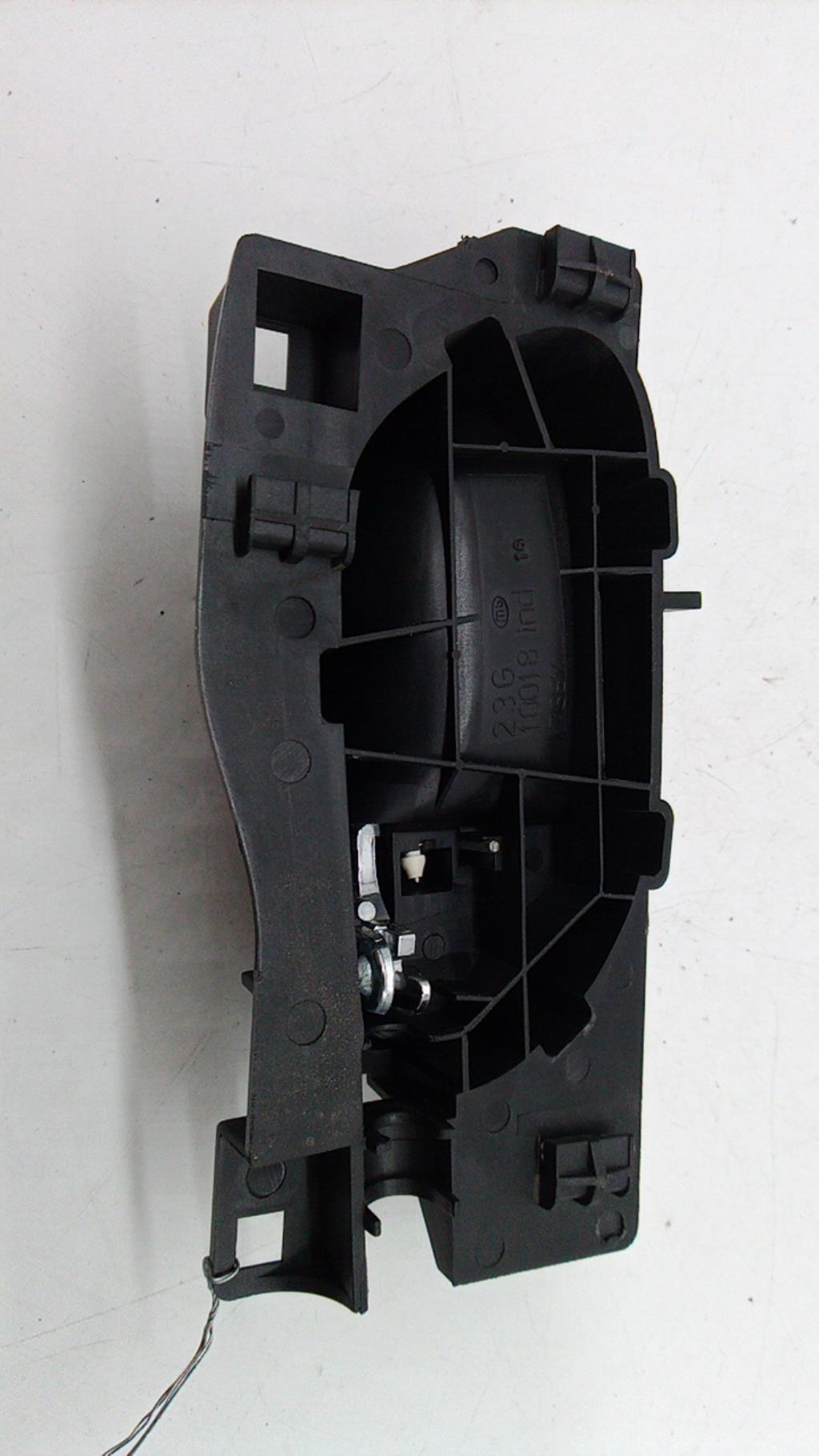 Maniglia interna anteriore sinistra CITROEN C4 1 PHASE 2 Diésel - 1