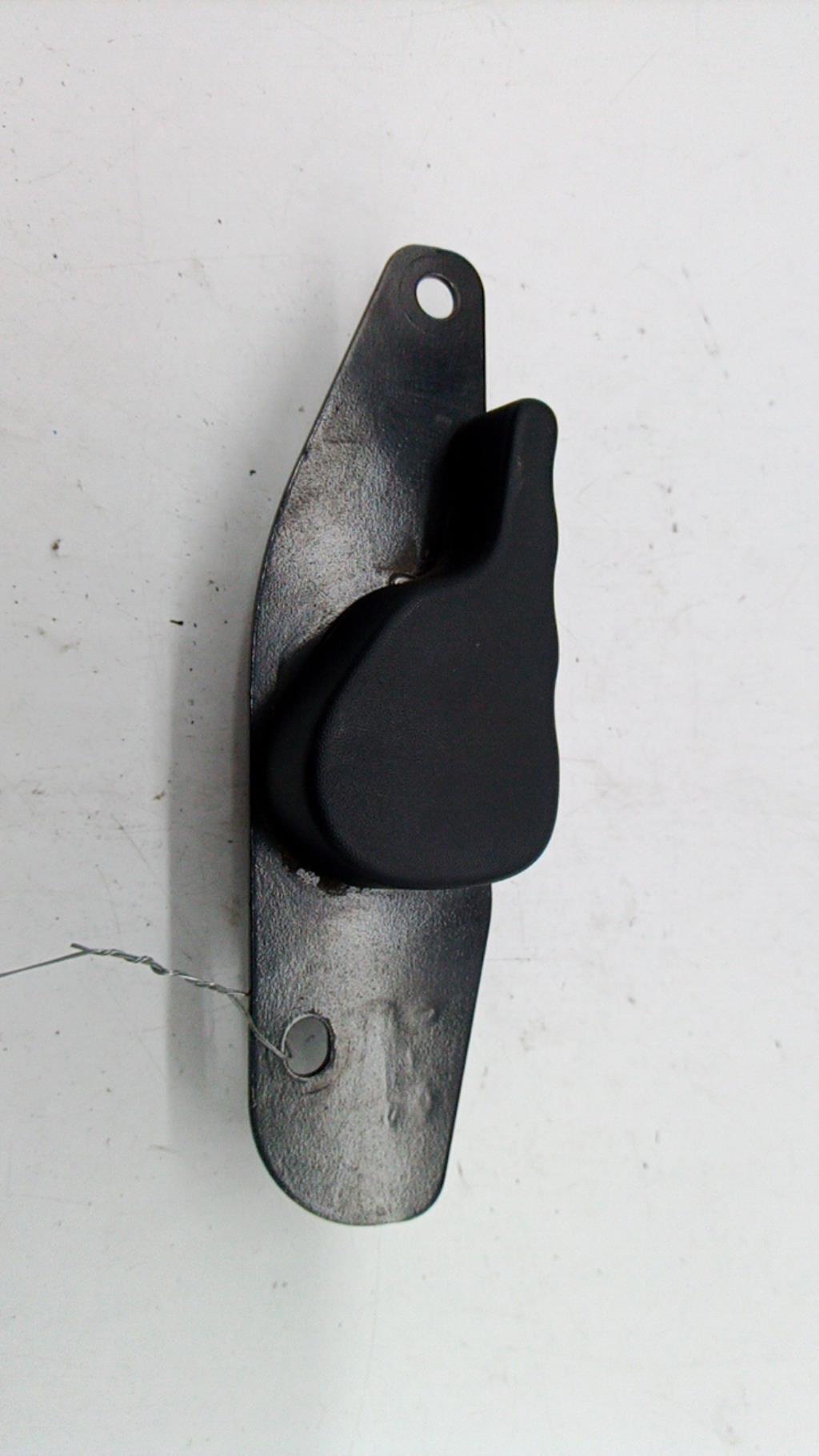 Maniglia interna porta bagagliaio sinistra RENAULT MASTER 3 PHASE 3 Diésel - 1