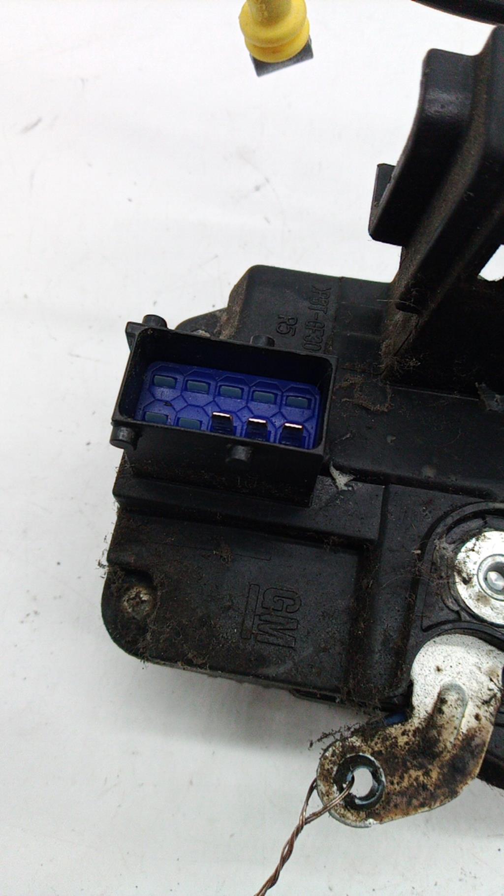 Serrure avant droit RENAULT TRAFIC 2 PHASE 1 Diesel - 1
