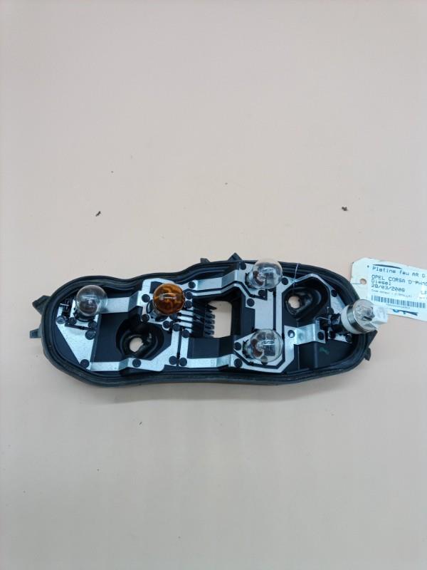 Base portalampade fanale posteriore destro OPEL CORSA D PHASE 1 Diésel - 1