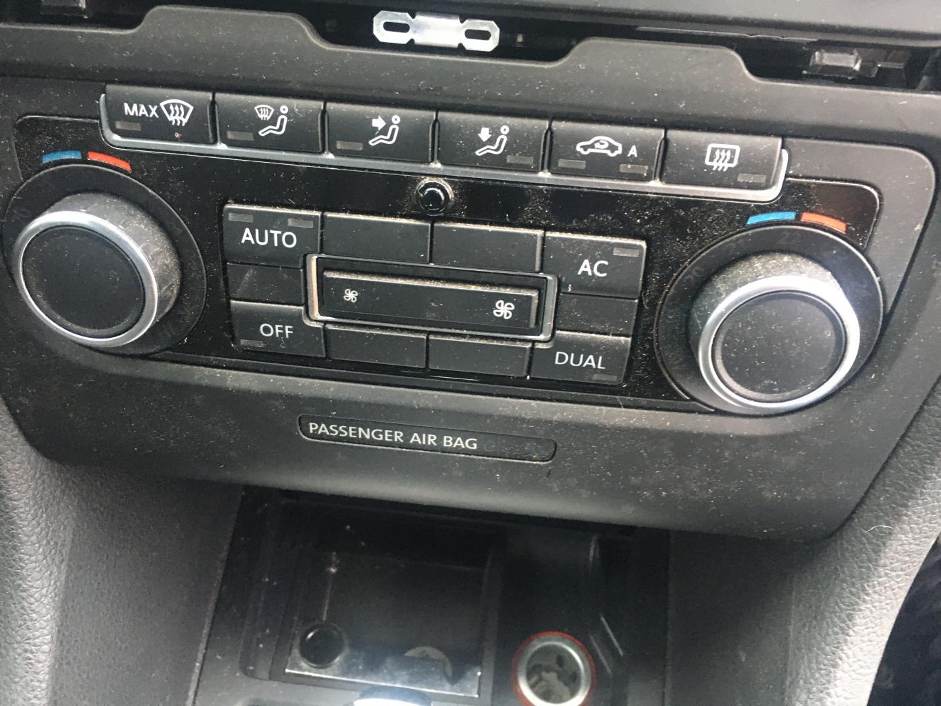 Commande chauffage VOLKSWAGEN GOLF 6 Diesel - 1