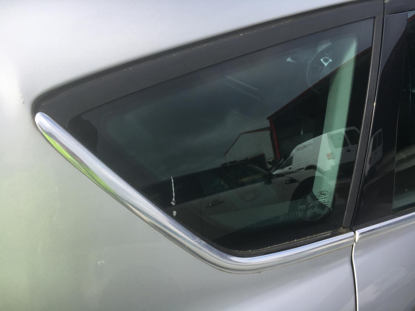 Custode arriere droit FORD C-MAX 2 PHASE 1 Diesel - 1