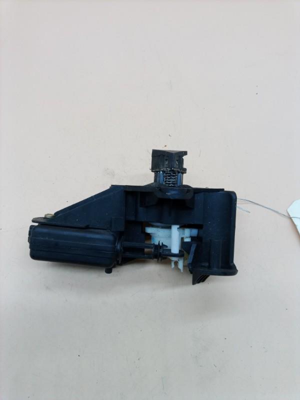 Bouton de coffre RENAULT CLIO 2 PHASE 2 Essence - 1