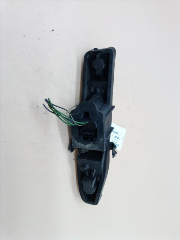 Base portalampade fanale posteriore sinistro RENAULT SCENIC 2 PHASE 1 Diésel - 1