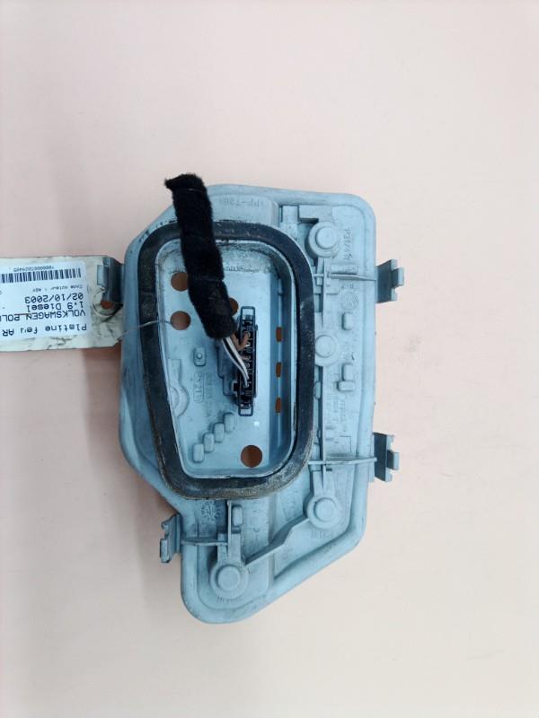 Base portalampade fanale posteriore sinistro VOLKSWAGEN POLO 4 PHASE 1 Diésel - 1