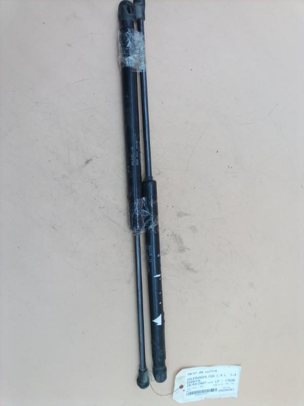 Verin de coffre VOLKSWAGEN FOX Essence - 1