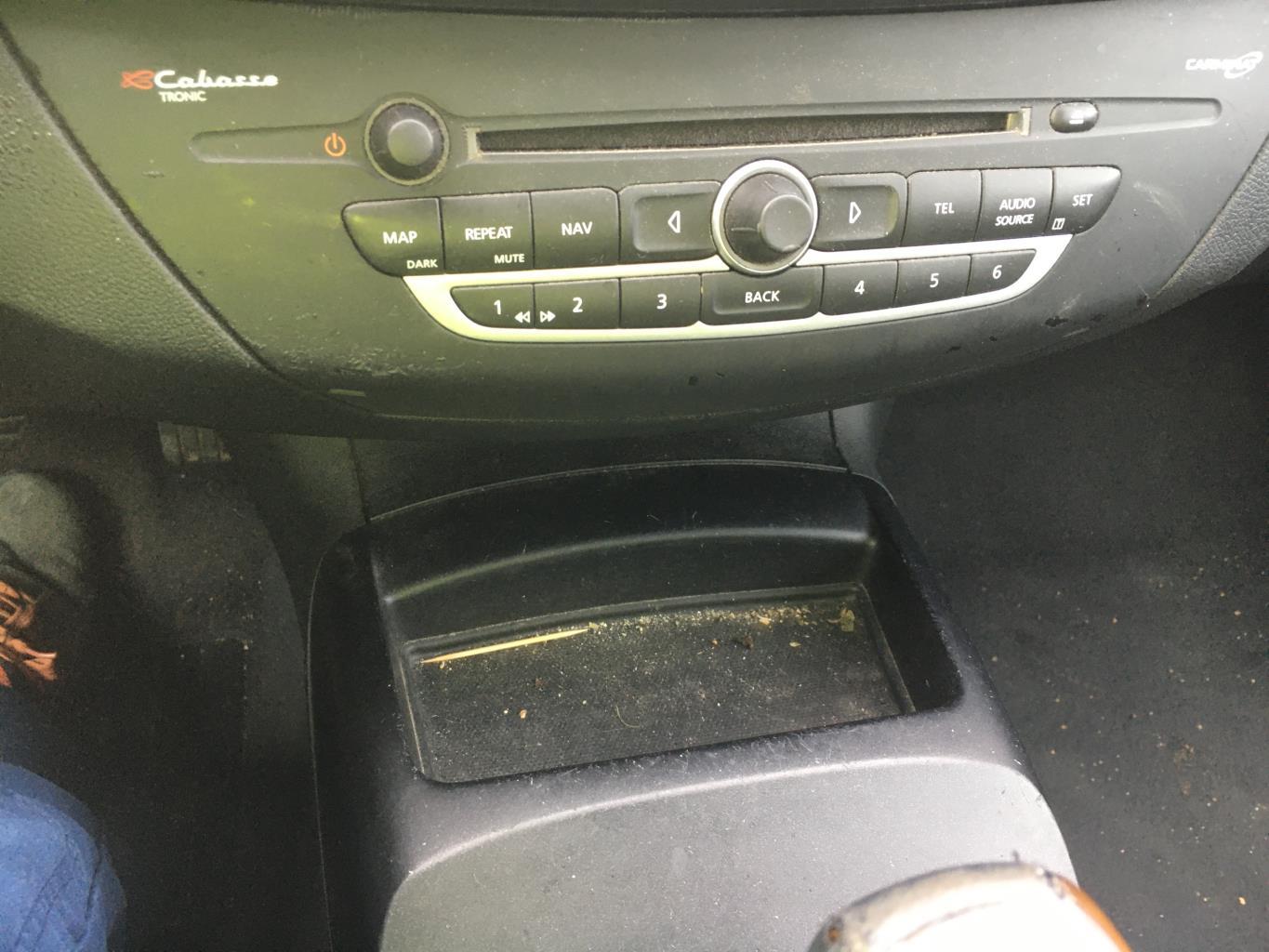 Autoradio originale RENAULT LAGUNA 3 PHASE 1 BREAK Diésel - 1