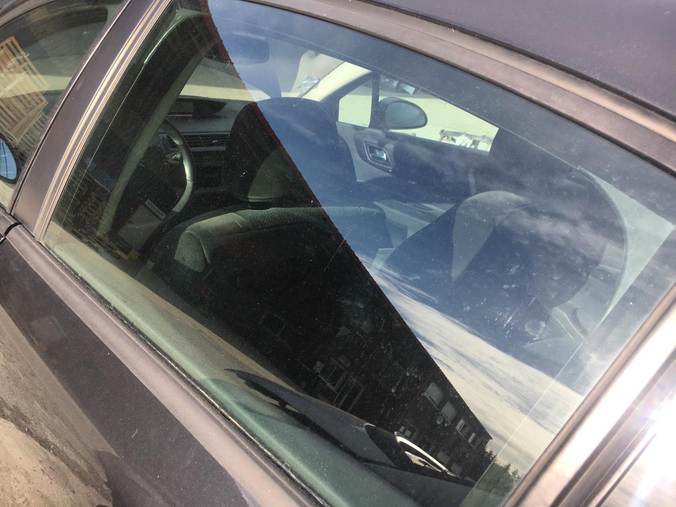 Vetro posteriore sinistro CITROEN C4 1 PHASE 1 Diésel - 1