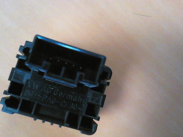 Commande de reglage hauteur de phare VOLKSWAGEN TIGUAN 2 PHASE 1 Essence - 1